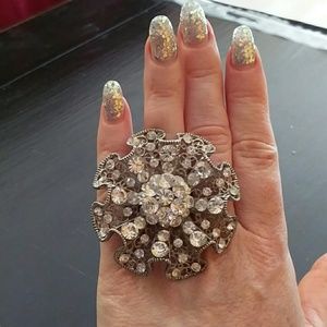 Floral rhinestone stretch ring